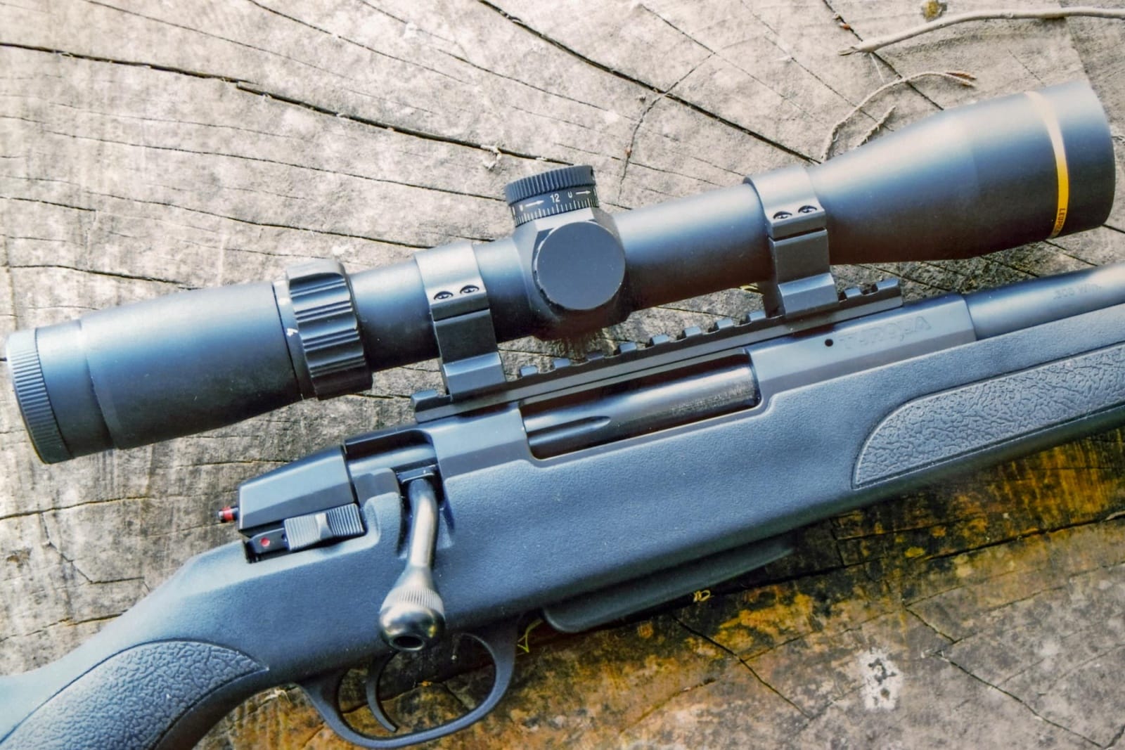 Hunter using Leupold riflescope with Hornady ammo