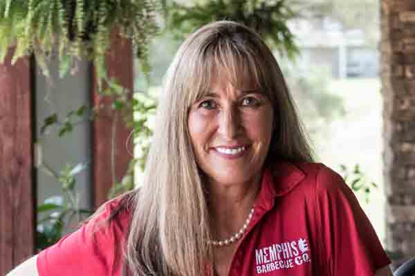 Melissa Cookston competing and shaping American BBQ history at Memphis in May with dry-rubbed ribs